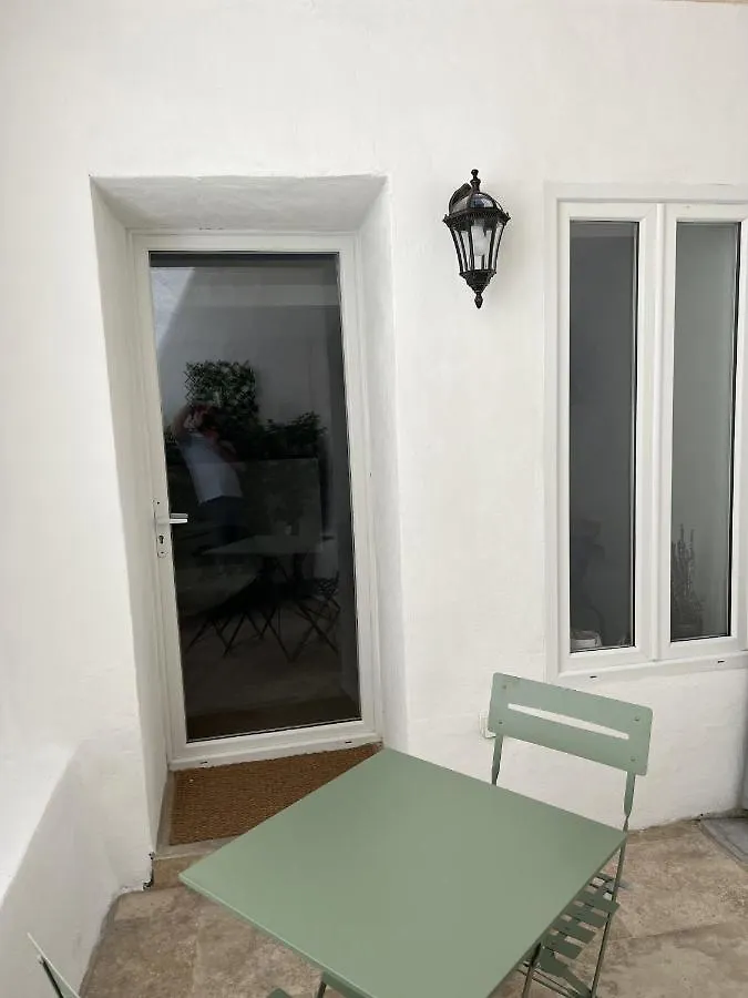 Ferienwohnung Le Petit Patio Aix-en-Provence Apartment
