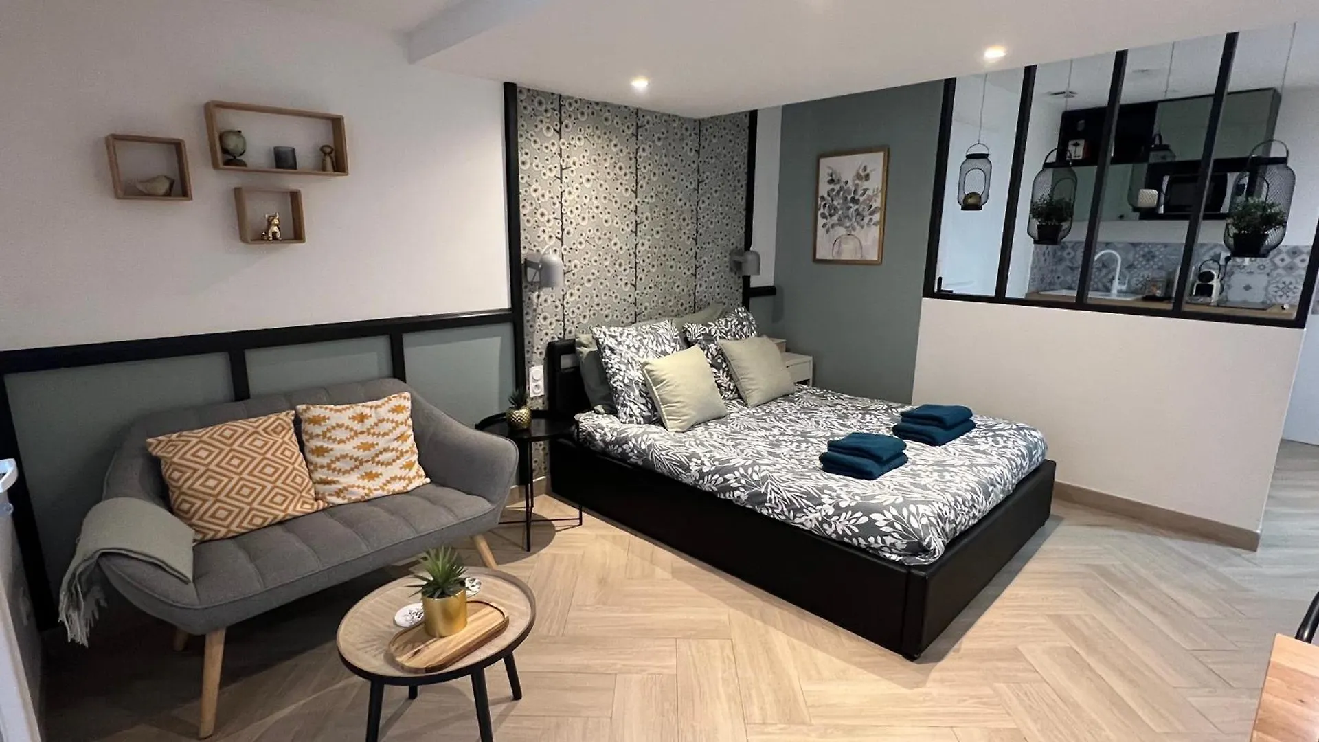 Ferienwohnung Le Petit Patio Aix-en-Provence Apartment
