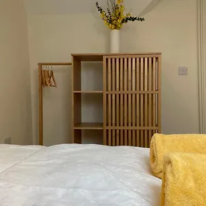 https://apt-spire-attic-no-kitchen.dublin-hotelsweb.com